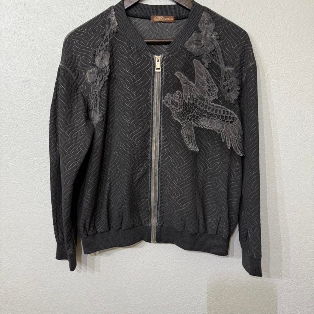bomber‎ jacket